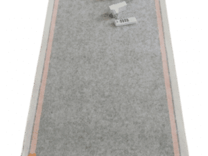 Calefacción para alfombras debajo de la alfombra en el salón para tener los pies calientes